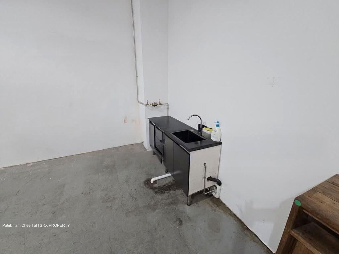Shun Li Industrial Complex (D14), Factory #570504161